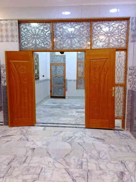 يعلن مكتب الأقصى للعقار عن توفر دار للايجار 🏠
دار حديث طابقين 
موقعه حلة حي الصحة خلف المسبح الأولمبي 
متكون من غرفتين وحدة جوة وحدة فوك صالة كلدور مطبخ مفتوح على الكلدور صحيات داخلية وخارجية وفوك 
الدار بناء حديث  أرضية مرمر مطلوب عائلة صغيرة 
سعر الايجار ٣٥٠ مقدمة ٣ اشهر 
للاستفسار الاتصال ***********
أو مراجعة المكتب بداية شارع زوير مجاور اسواق كروز
