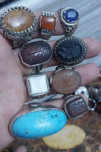 السلام عليكم  مجموعه كامله للبيع 
والسعر خاص او الاتصال  ***********
