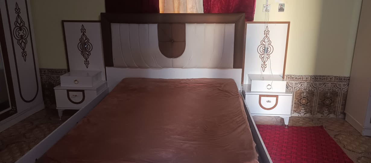 عندي خشاب تركي البيع مكان الشطره  ‏‪0787 367 9386‬‏
