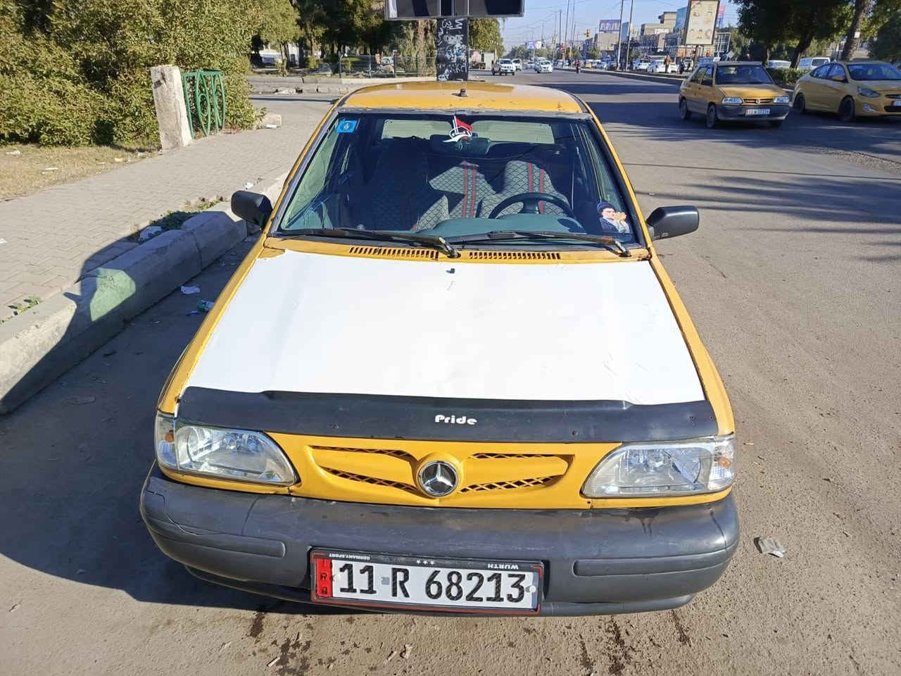 سلام عليكم سايبه لبيع 2011 نفخ كرستال كير محرك مكفولات شواصي مكفولات سياره نضيفه مثل ماواضح بل صوره  سعر 26 مكان بغداد البياع الاستفسار ***********
