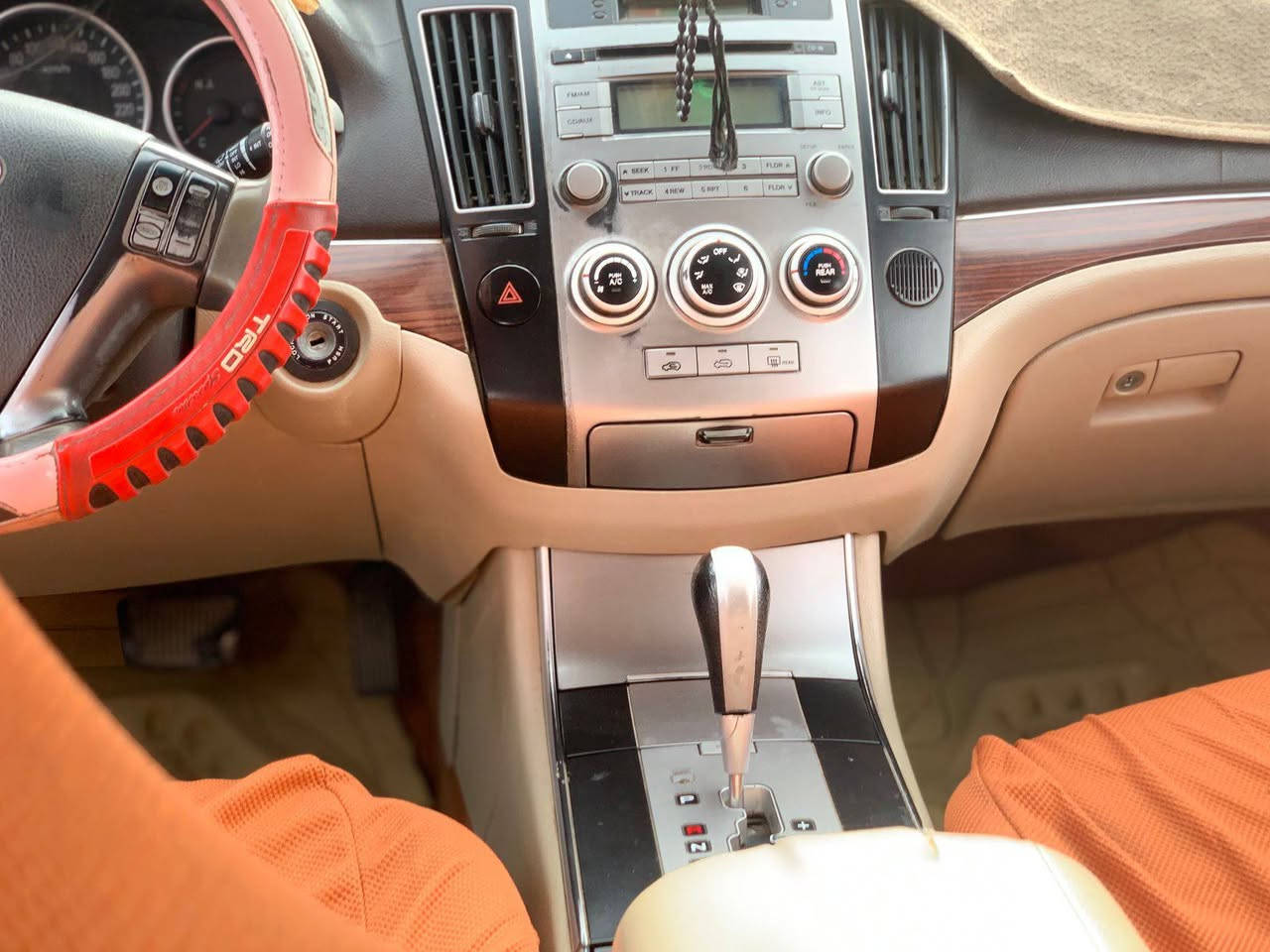 سورنتو فلي كروز 
موديل 12
سعر 120
سفسار ***********
