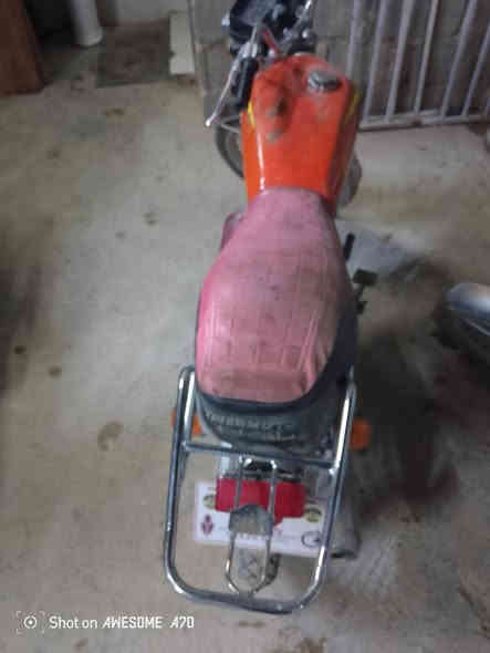 ايراني للبيع موديل 20 السعر الرقم التلفون***********
