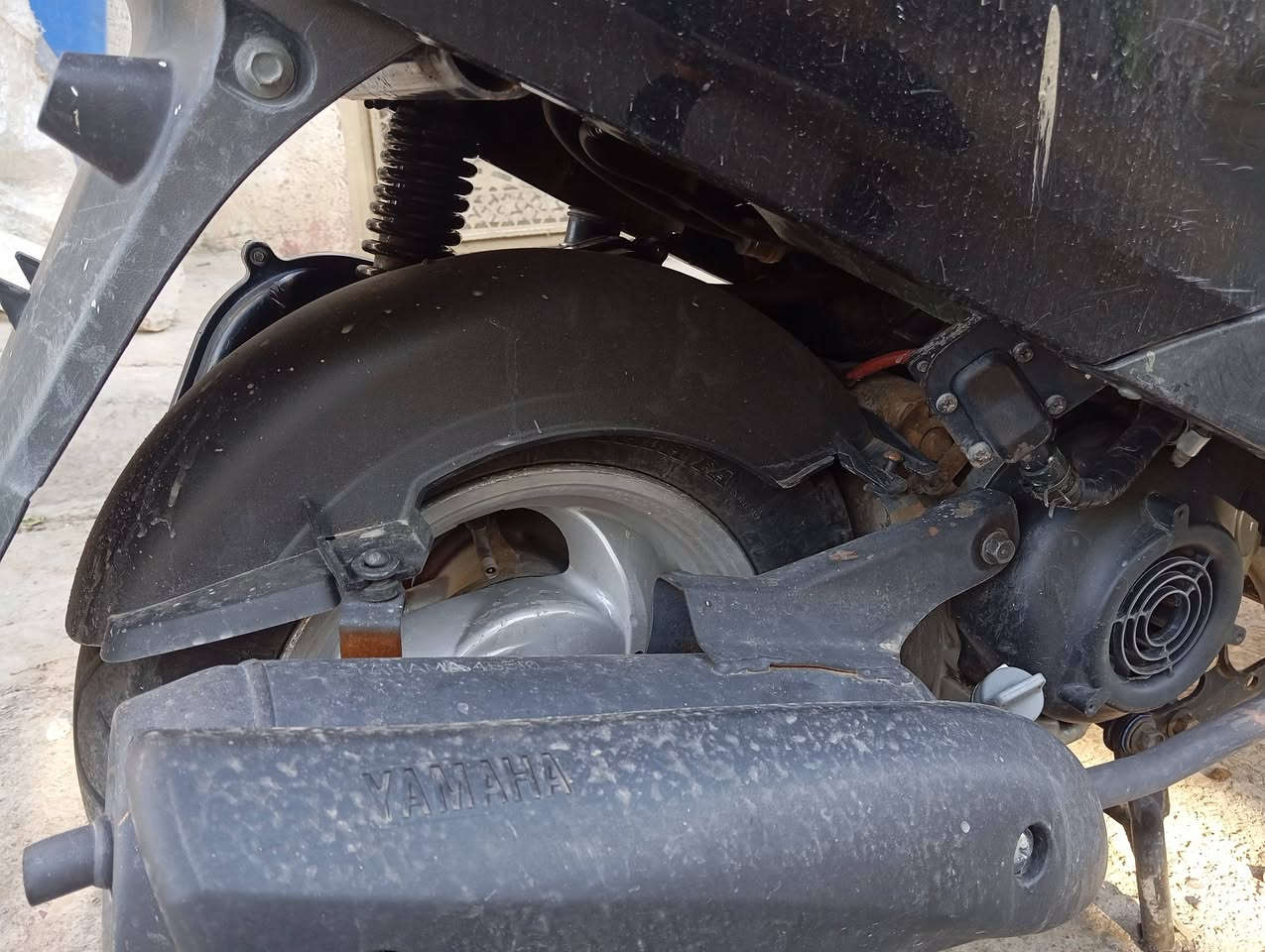 سلام عليكم دراجة بريز سلف هندر كهربائيات شغالة كفرات بلادية كابريتر بلادي دراجة حلوة فقط دشبول مكسور مال كيلو متر وكشن ب400 وبيهة مجال عنواني شعب رقم ***********
