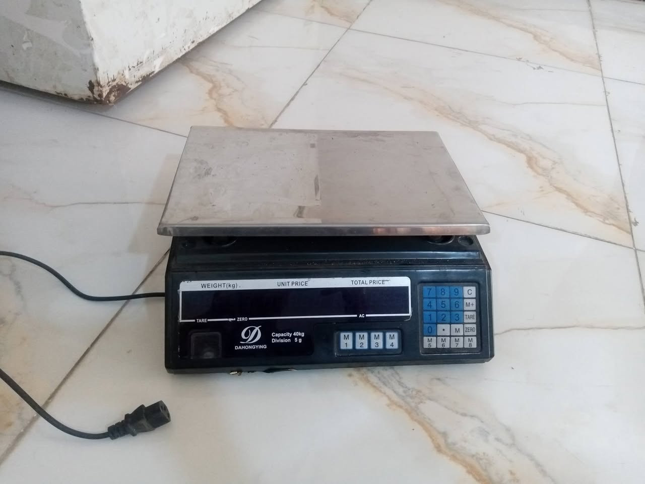 ضفيرة خطين 25 متر السعر 25
ميزان الكتروني السعر 25
زاوية تزكام السعر 90
***********
