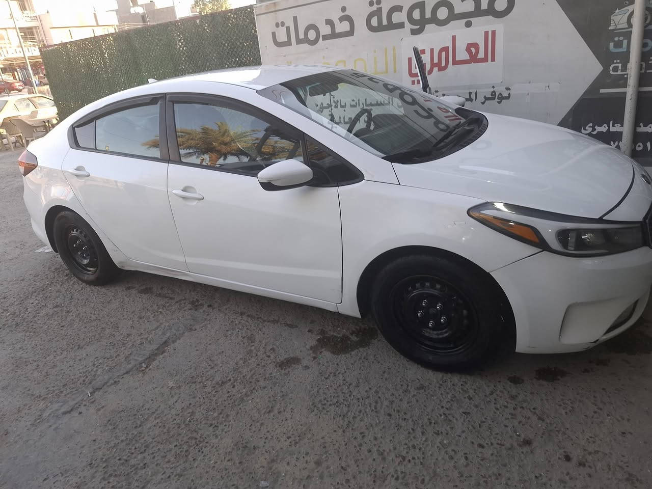 السلام عليكم
كيا فورتي موديل ٢٠١٨ الحادث موضح بالصور ونفسة مصلح مكفولة من التبديل تصليح القطع نفسهن 
منظومة تبريد جديدة شادهه 
تخم تاير جديد 
باتري جديد 
السعر ١٢٥ وبيها مجال بسيط للاستفسار الاتصال على الرقم 
***********
