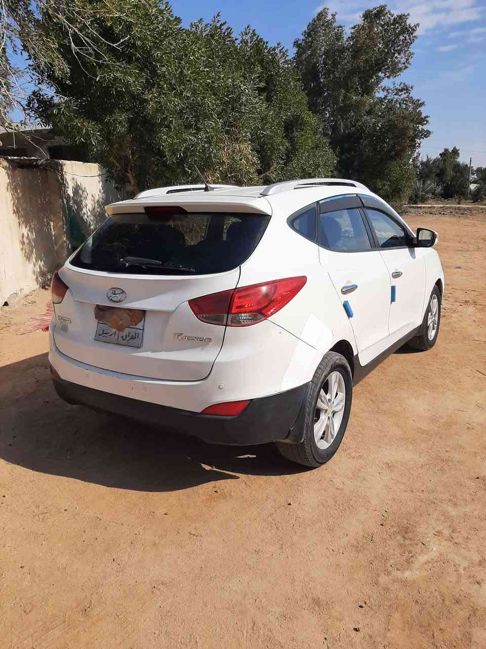 توكسان موديل 2011 رقم اربيل  سنويه نافذه 2021محرك.كير.حداديه كفاله.صبغ  بيه سونار مماخذلهه  سياره اصوليه وصاحبه موجود السعر  107 وبيه مجال قليل..مبايل ***********
