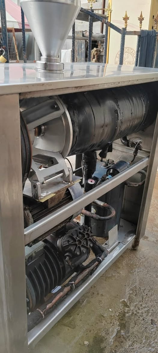 مكينة ds
8kg

مارك إيطالي 

***********

السعر اتصل
عنوان البصرة
