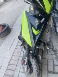 دراجه سيام للبيع الدراجه  نقصها كفرات    مكينه مكفوله  ناعمه   ممفتوحه...