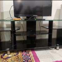 ميز تلفزيون • سعر تفاوضي