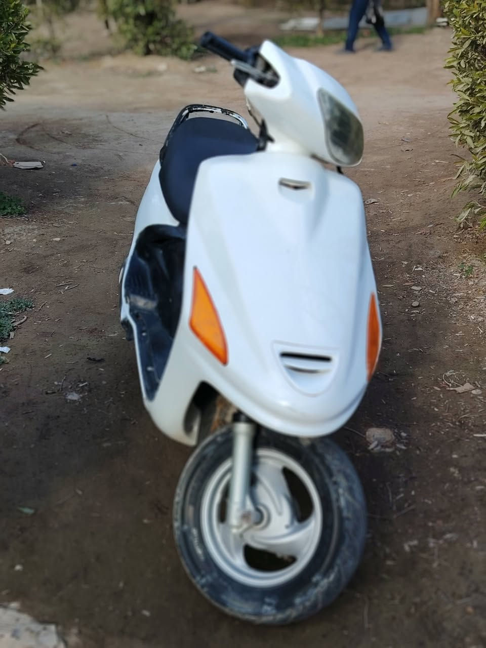 للبيع السعر ٣٥٠ الدراجة شغاله سلف هندر
مكاني حي الامام من جهة شارع ٨٠
اليسأل مفتوحه ماكو مامفتوح بهالسعر 
***********
