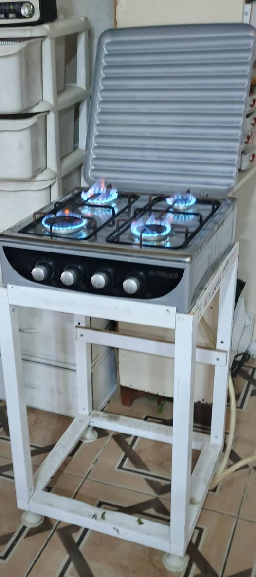 تەباخ4چاوپاک وبێ کێشەگڕی بەهێز
قاعیدەی ئەلەمنێۆم  نرخی هەرزان
بۆپەیوەندی***********سلێمانی السليمانية, العراق
