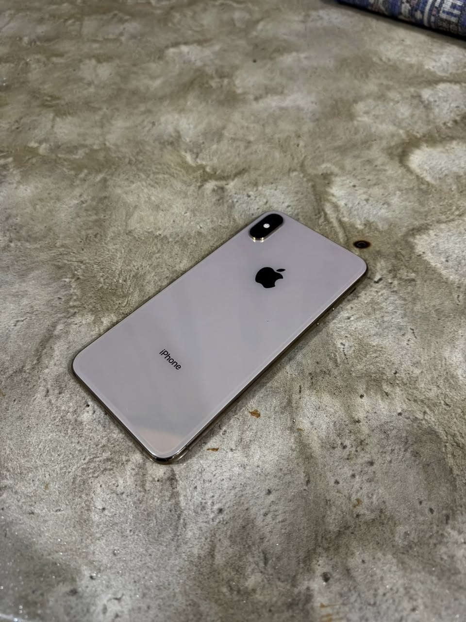 اكس ماكس ذكره256سعر١٧٥
مبدل شاشه نوعيه زينه وبطريه  

شاصي ضهر نضافه 90

***********
