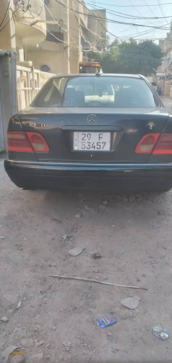 من رخصت مدير الكروب مارسدس ام عيون موديل ١٩٩٨ رقم انكليزي  سيارة ابلدية مكينة كير كلة ابلد محرك ٦ سلندر سعر مناسب ٦٠ اوبهة مجال سيارة جاهزة مكان بغداد *********** غير متواجد عل فيس
