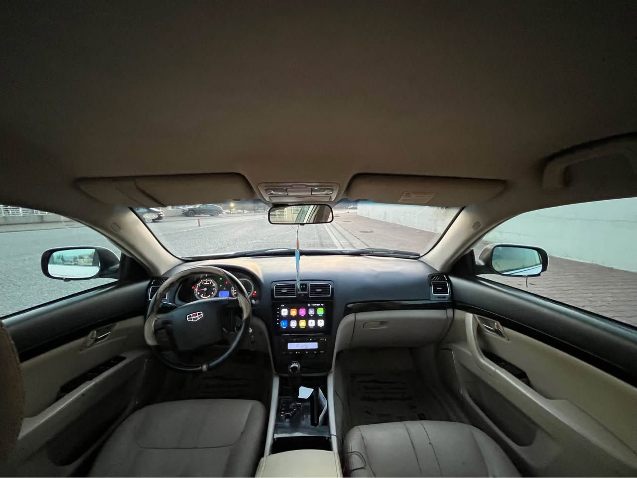 0770 502 1444
جیلی ئیمی گراندی ٨ مۆدێل ٢٠١٣ گێڕو مەکینەی بە شەرت گێڕ ئۆتۆماتیک بێ بۆیاخ تەحویل و غەرامە بە شەرت نرخی ٦٩ گەڵاو کەمێک معامەلە السليمانية, العراق
