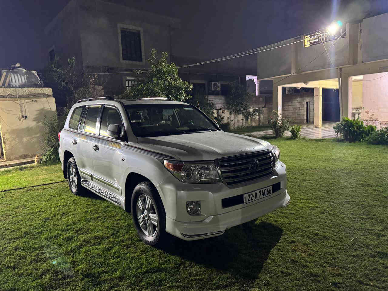 سلام عليكم لاندكروز 2013 VXR مواصفات لكزس محرك 8.75 خمس بصمات صندوق كهرباء عداد زيبق خمس كامرات سيدي سته أقراص جنجر ثلاث شاشت بلاديه تشغيل عن بعد مري قلاب مري شفط كراسي تدفئه تبريد هيترات رادار امامي ستيرن كهرباء حزن ميموري كشانه لخلفيه كهرباء داخل صاج ملكي فول مواصفات أعلى فئه بيه هواي مواصفات كفاله عامه من صبغ تبديل بارد كفاله من رصعه شخط كير محرك برغي مامفتوح بيه سياره كله عله وضع شركه سبير شركه مانازل ارضيات شركه مامشدوده اطفائيات عدت شركه بصمات شركه ثنين كلهن بيه ماشيه 93 حقيقي سياره مال جناي وبسمي سعر 390 وبيه مجال لعنوان لانبار رمادي رقم لهاتف ***********
