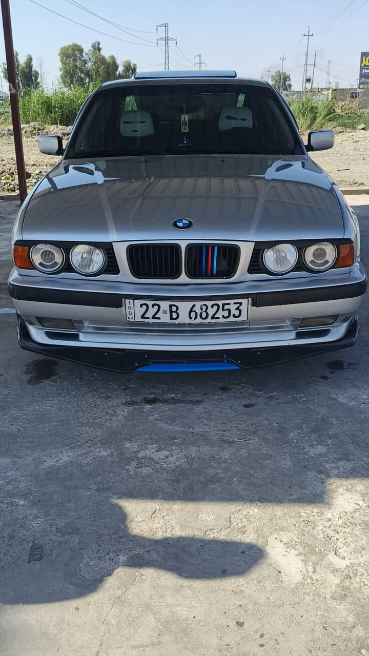 Bmw525 موديل 90 محرك صقر جديد مشدودله تبريد ويه سويج 
 طخه شبر جامرلغ الوره مال سكن تبريد ثلج صغ عام جماليه 
للبيع 75 او مراوس حسب القناعه  ***********
