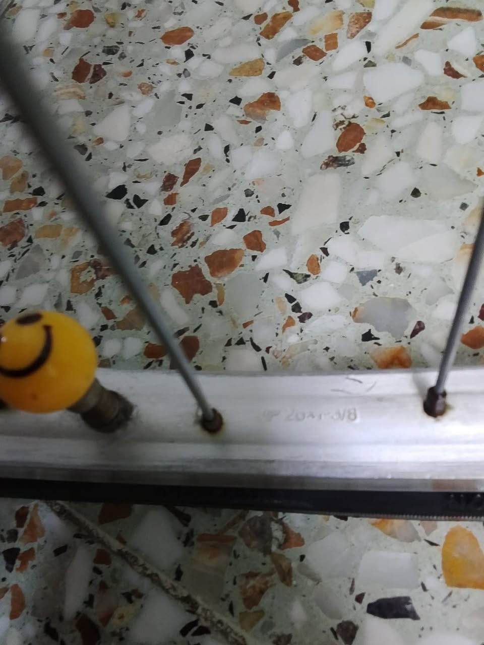 السلام عليكم بايسكل بناتي حجم 26 موديل 2020 البايسكل كامل وجديد وغراضة وياة وصينية موجودة السعر 75وبي مجال لطيبين المكان بغداد النعيرية للستفسار  ***********
