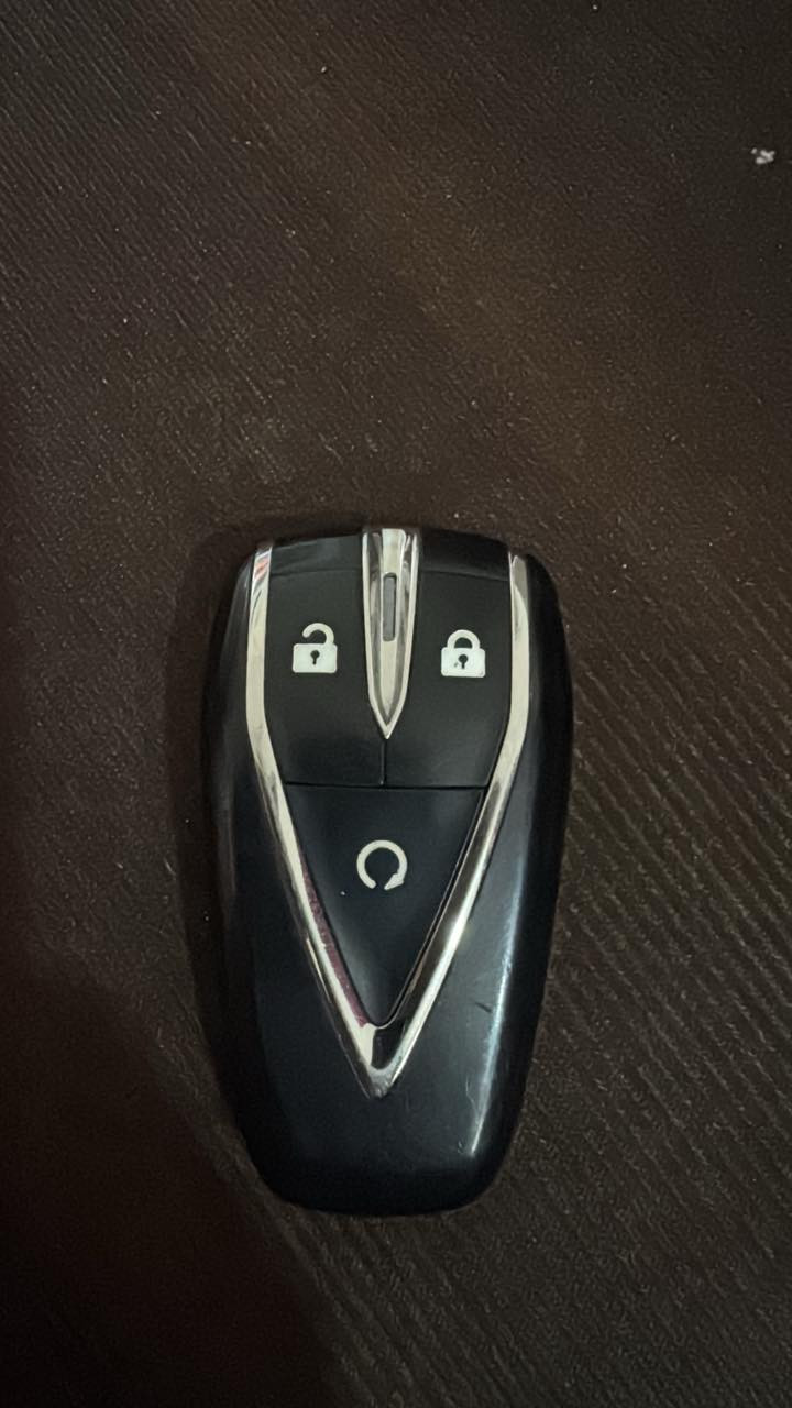 سلام عليكم بصمات عدد2بيكم هايلوكس موديل 2022والثانيه شانجان موديل 2024 للبيع الاستفسار اتصل ***********
