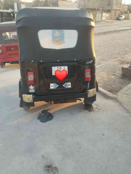 تكتك البيع موديل 22كفالة عامه بس المكينه مجفته كله شركه سعر ثمانيه وميه وبيه مجال مستعجل مكاني كربلاء مدرسي ***********
