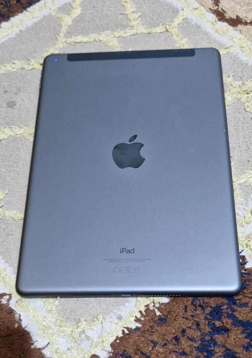 ايباد ٧ ذاكرة ١٢٨ السعر ١٥٠ ألف قفل *********** شراي اتصل مكاني بغداد جهاز نظيف جدا شغال
