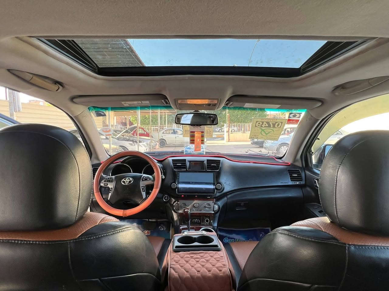 تيوتا هايلندر 
فول  لمتد
محرك سته
موديل 2011
صبغ حزام 
رقم انبار انكليزي
تحويل مباشر 
السعر 155$وبيها مجال
للاتصال ***********
العنوان الانبار قضاء حديثه 
الحي العسكري
