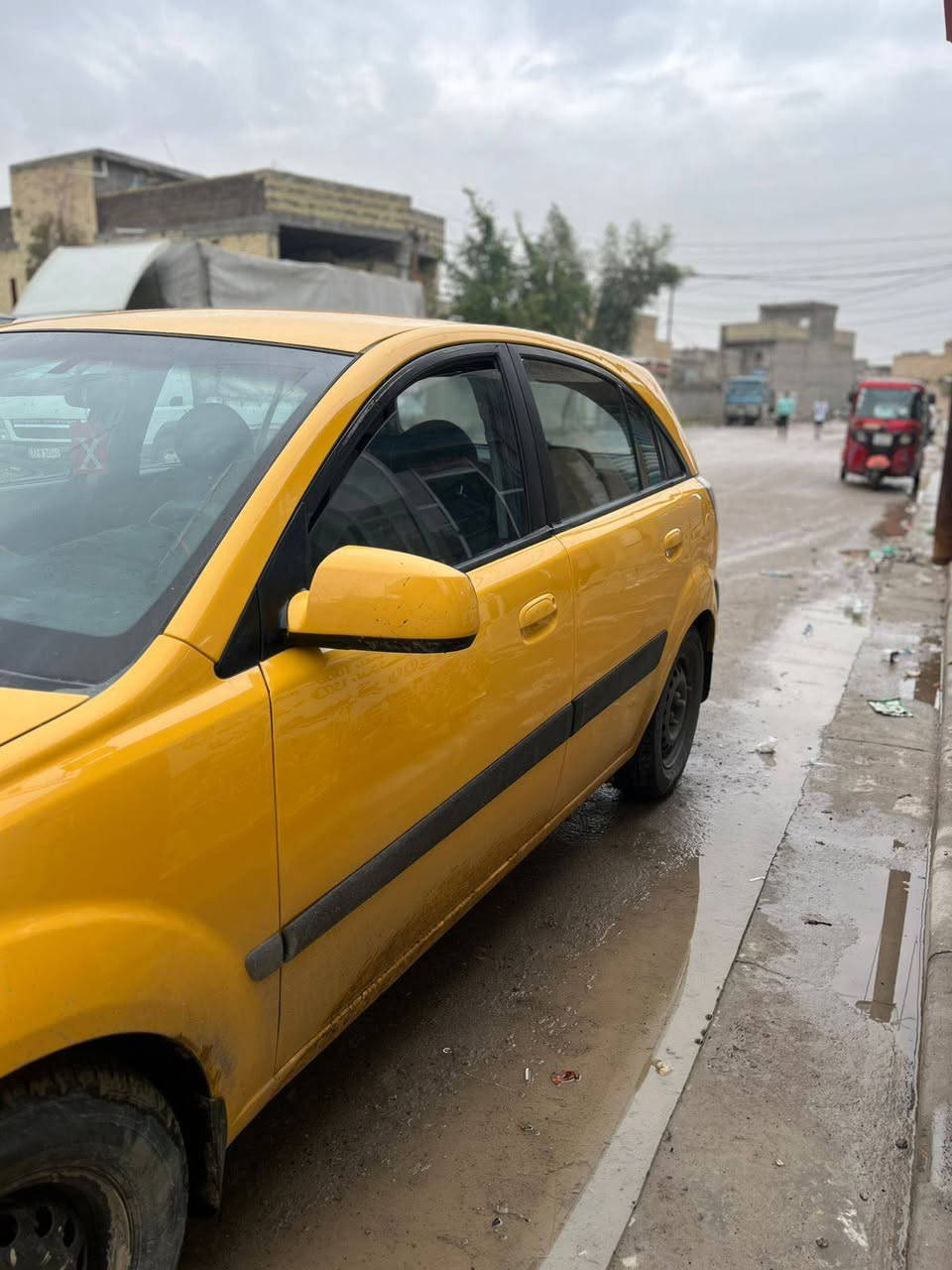 السلام عليكم كيا ريو ٢٠٠٩محرك١٦٠٠ كامله صبغ فرن مكينه كير خير من الله صدر جديد تبريد وبعد احلى من الصور السعر ٦٧ ورقه وبيه مجال قليل العنوان بغدادالشعب الهاتف ***********
