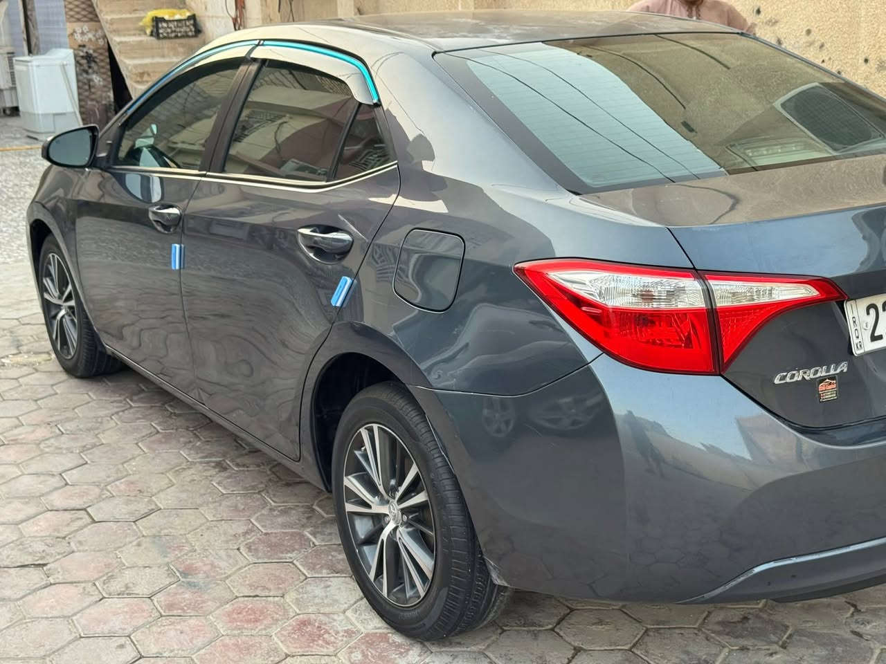 كورلا موديل 2016رقم اربيل تريد تحويل تريد وكاله باسمي سنويه لل2027هزه جديده السعر130وبيه مجال تتواجد السياره كربلاء وهذا رقمي ***********وشراي يتصل وبخدمته
