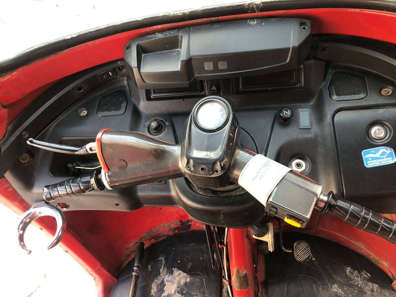 سلام عليكم تكتك تيفي اس موديل صباطعش شهر دعش نضيفه شوفت عينكم وبعد حله من صور كهربايات شغاله كله تخم تاير جديد جادر جديد اوراق صولي شرط ترقيم بس مستحقه تجفيت بس تمشيك هواي بعد لا تنقيص ولا تبخير بكاني شهداء لبياع سعره 2 وثمنميه وبيه مجال
***********
