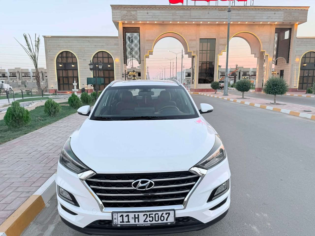 السلام عليكم ورحمة الله
(بيع مراوس) بسعر مناسب ١٧٩ 

هونداي توكسون كوري موديل ٢٠١٩ فول موصفات عدا البونراما

5 عدسات كشن جلد حساسات كامرة حوادث داش كام 

انارة استدارة زنون بلاد بصمات أشاره ترحيب 

لون ابيض ثلجي ماشي ١٢٦ السونار جديد مرفق ويا الصور 

محرك كير صدر مامفتوح تبريد كلو جديد 

سياره جديده وجاهزه على شركة السياره مكفوله من الصبغ 

مكان السياره تكريت القادسية السعر ١٧٩ تحويل مباشر .

هاتف ***********
