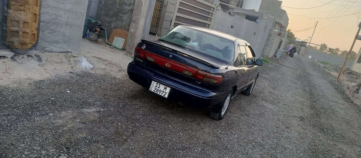 للبيع خابرني وتدلل ***********
