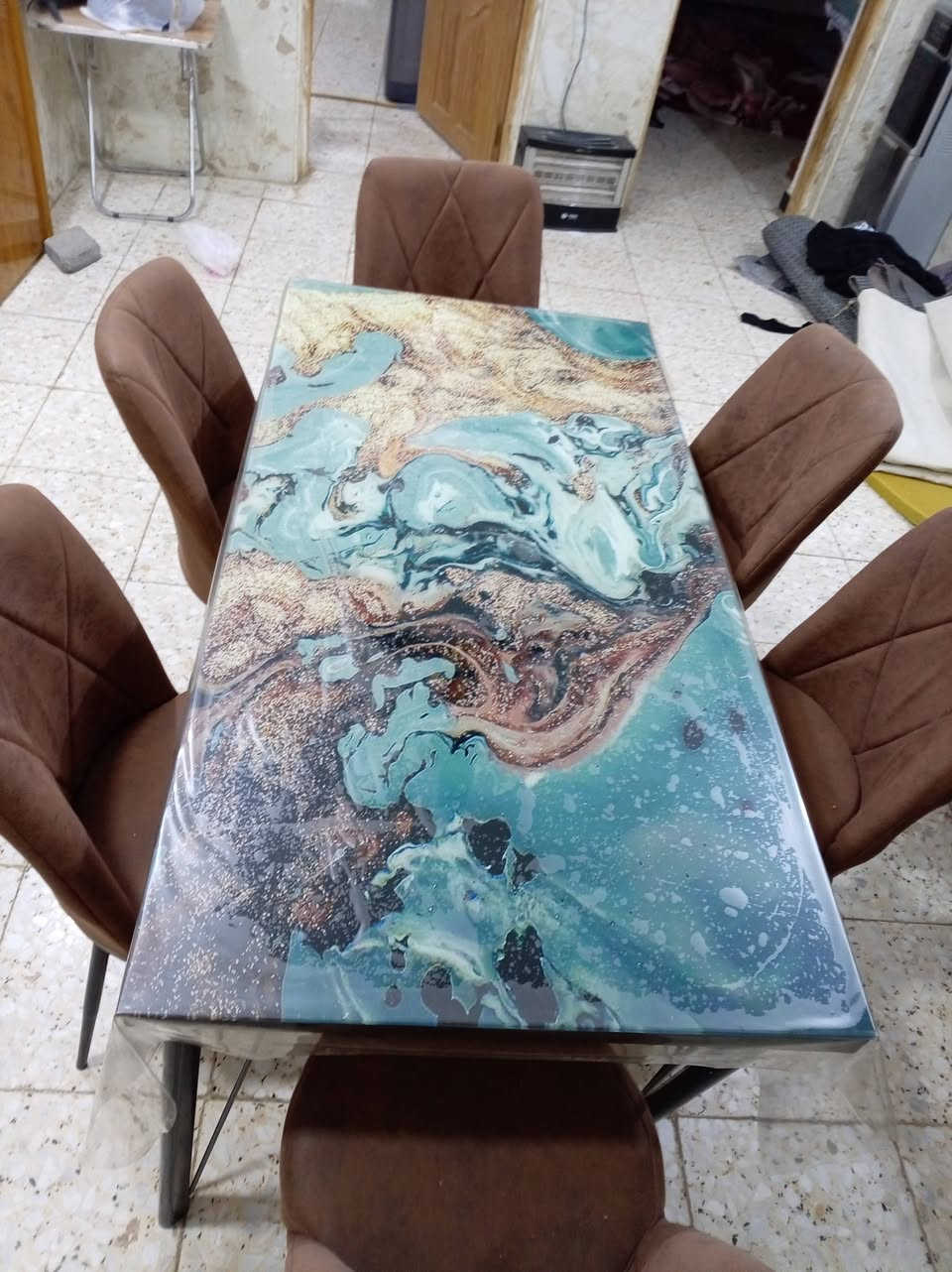 للبيع ميز طعام 6 كراسي نضيف
السعر 230 الف وبي مجال للطيبين
للتواصل ***********
