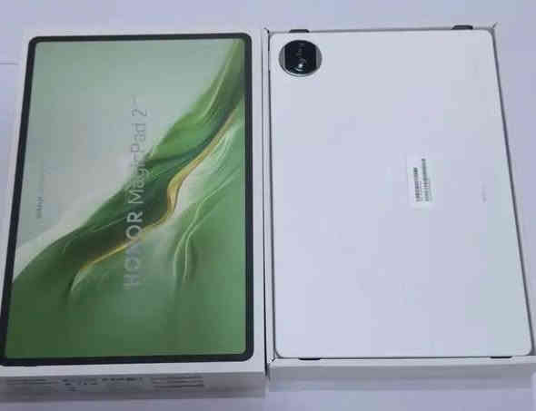 السلام عليكم🤍✨
توفر من جديد🔥♥️

جديد جديد جديد🎁💌♥️🎀

ايباد هونر ماجك باد تو❤‍🩹
📱 جهاز MagicPad 2 – تابلت القوة والأناقة في جهاز واحد!
✨ أهم المواصفات:

شاشة عرض كبيرة  12.3 آنج 🤍☠️ 
بدقة عالية 144 هيرتز🔥🖥تضمن تجربة مشاهدة مبهرة🫡

معالج سريع للألعاب والتطبيقات بوبجي120 فريم💯

بطارية تدوم طوال اليوم 10 ألف سعه البطارية💯

الرام الداخلي:12+12💖
الذاكرة:256❤‍🔥✨
ألون: أبيض 🤍🫶🫴

واجهة سلسة بنظام حديث🤍

تصميم أنيق وخفيف الوزن👌✨

🆕 السعر جديد: 814,000 دينار 📦

سعر  690 قفل🔒❤️‍🔥☠️ دينار فقط! 

📍 المكان: بابل🤍✨

🔹 يأتي مع الملحقات... ايباد + شاحن  + كارتونه + كيبورد + قلم 🩷🫸

يتوفر توصيل🩵✈️✈️

للتواصل 📞***********
***********
