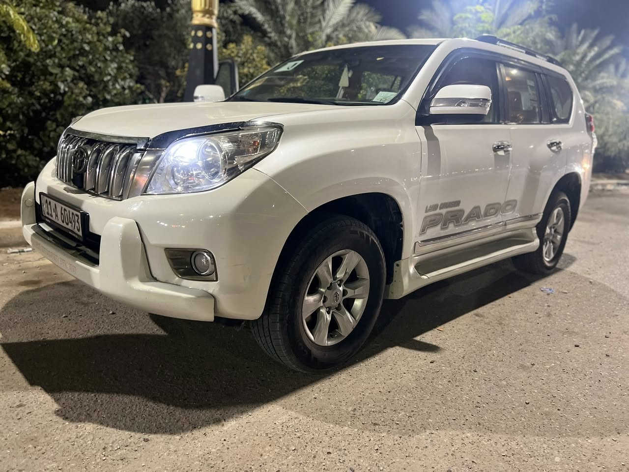 السلام عليكم
برادو 2010 كويتي 

تبريد تلث قطع 

سبع راكب فور ويل 

السيارة موصفات ال TXL المرغوب

مكينه 6 سلندر 

كامل موصفات (بصمه + فتحه + مري شفط + اشاير بالمري + تحكمات استيرن + مانع انزلاق+ حساسات خلفية + كامرة محيطية )

الرقم بغداد الجديد السنويه باسمي  ثاني يوم تحويل 

ما نا قصه اي شي السيارة احلى من الصور بعد  غرفته تلمع 

بيه بارد قليل كلش صور السونار موجوده 

مكان السياره كربلاء 

للاستفسار الاتصال بالرقم ‭0771 616 7355‬ (ابو محمد )
