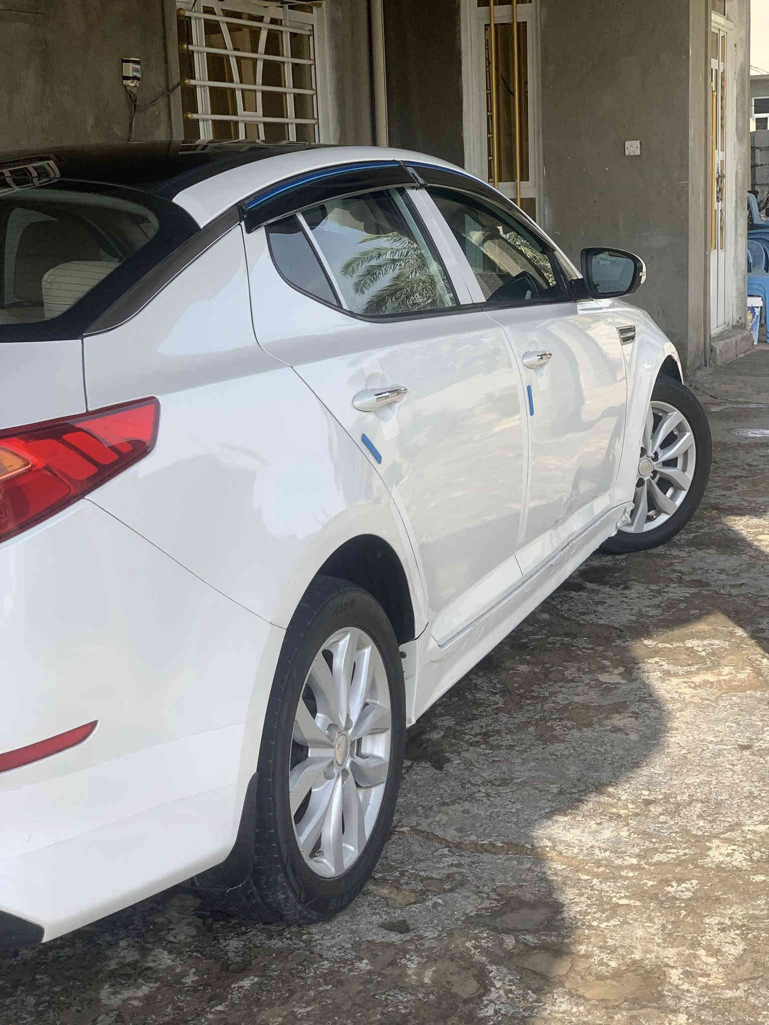 للبيع فقط
السلام عليكم 
للبيع اوبتما 2016 خليجي 
الفئه GTLin جيتي لاين
محرك 2400 DOHC دوش 
شرط تحويل موكاله
ضررها بيها بارد موضح 
وياها سونار  
وبيها الجاملغات الوره محكوكات واثناء التعديل والصبغ 
صار رشات ع بوب ف سويتلها توحيد لوون فقط لا ضررر ولا شي وشرط الشاصي شخط مابي 
مواصفات 
شاشه كبيره 
ترحيب عند الاقتراب 
مري شفط
لد زنون عالي ناصي 
حاساس امامي خلفي 
ECO
تحكمات ستيرن
مثبت سرعه
فتحت سقف بنوروما 
شفتات ستيرن
سياره شرط محرك وكير شركه 
تبريد قطعتين
تدفئه
ويل كروم 
تخم تاير جيد 
السعر 135 وبيها مجال للشراي
مكاني/بغداد-المحموديه-ناحيه الرشيد 
هـ:*********** 
هـ:***********.
هـ:*********** -يوجد واتساب
