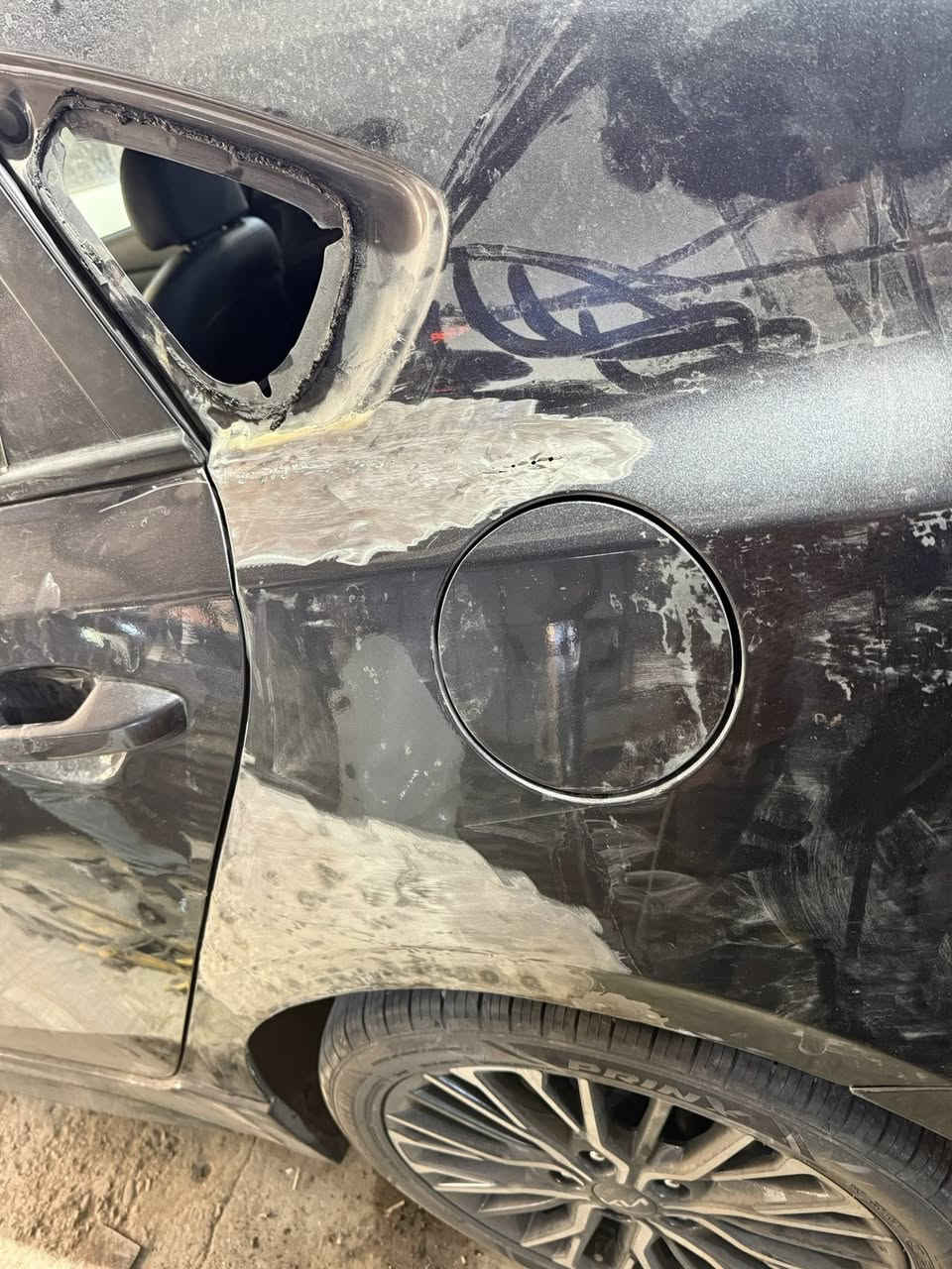 كيا فورتي  موديل 23 كلشي واضح بالصور السعر 165 بسمي السيارة
التصال ***********
