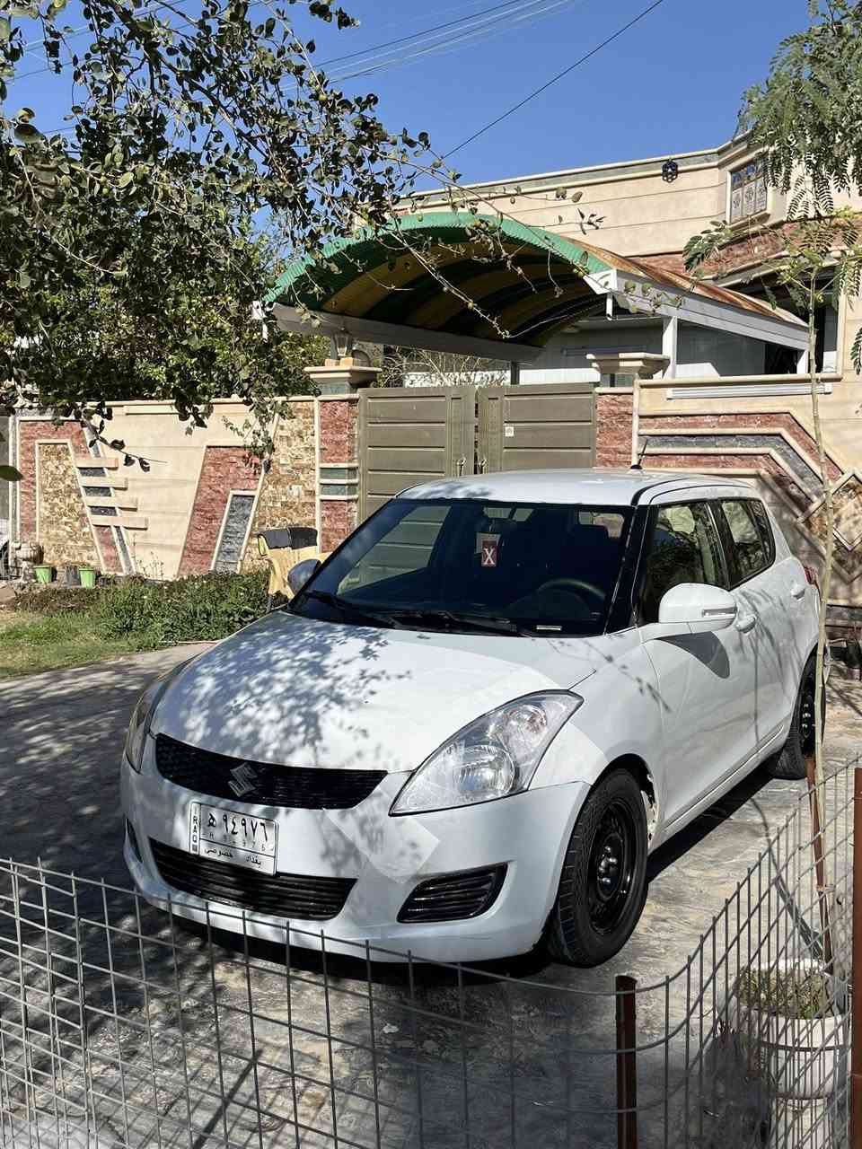 السلام عليكم ساسوكي سويفت خليجي ٢٠١٤ رقم بغداد الماني محرك وكير مكفولات وتبريد وتدفئة كهربائيات كله شغال ضررها طخه اماميه ما واصله لا لغد ولا شواصي  وتحويل ثاني يوم   السعر ٧٥ وبيها مجال مكاني بابل محاويل  ‭٠٧٧٣ ٣٧١ ٢٢٤٩‬
