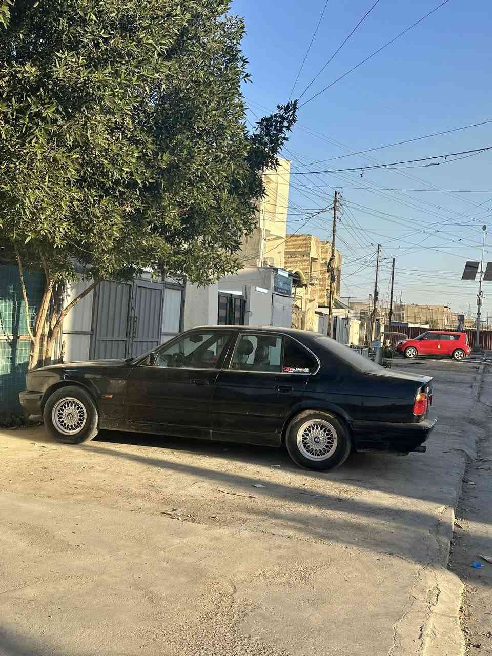 السلام عليكم BMW حجم 535 +مكينه وكير خير من الله🧿+صدر امامي خلفي جديد🌹+السياره مصبوغ جديد🔥
داخل جلد (جديد)  دركة محور +بنرامة + كهربائياتة كلها شغالة
الرقم ***********✅
 السعر 44 وبيها مجال الكم🤍🔥
 العنوان بغداد

