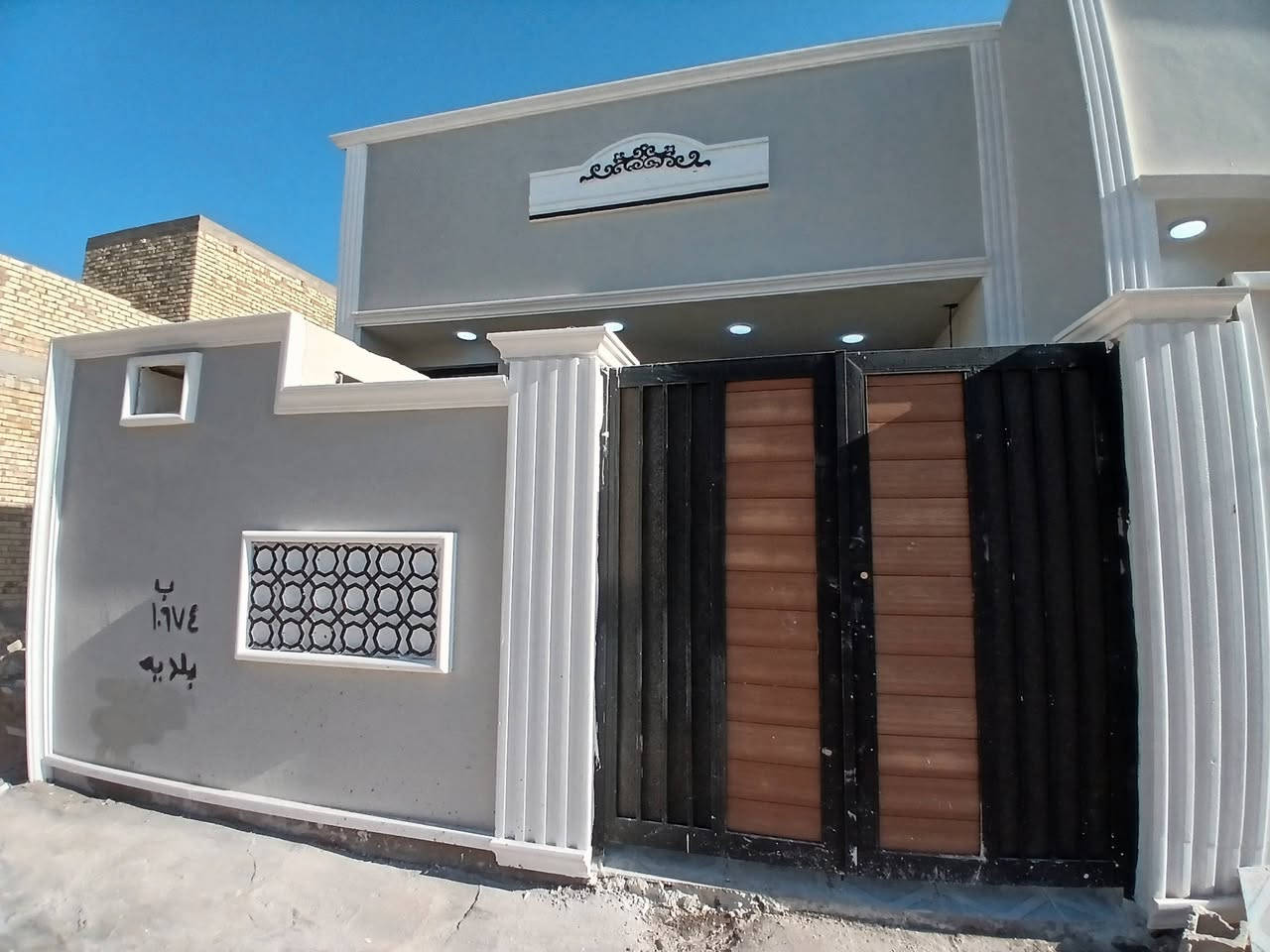 مشتمل لبيع طابو زراعي سند 25مرقم من قبل البلديه نزلتة علا غريب بنا طابوق مساحه 100يتكون من قرف نوم مطبخ استقبال هول صحيت داخليه وخارجيه السعر المطلوب 44وبي مجال للشراي الاستفسار مراجعه مكتب دلالية حسن البيضاني ***********
