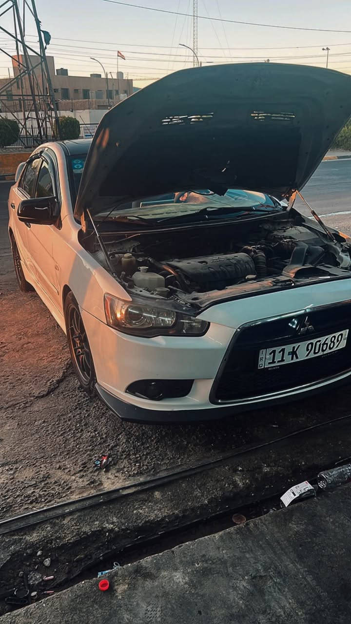 السلام عليكم 
لانسر خليجي GT 
موديل 2008
كير اوتماتيك
ماشيه 224 الف km
محرك كير تبريد كهربائيات مكفوله 
بدون اي تحوير بلفيش حته كلوب الجيك انجن مطفي
صيانه دوريه للسياره وكله اصلي 
صدر امامي خلفي 90% جديد 
منضومة تبريد جديده ثلج بعز الحر 
شفتات 
تحكم ستيرن جهتين 
سلايد 
بصمه 
كيجات ايفو 
شاشه اصليه اندرويد دايموند كار بلي 4K
كلشي بالسياره شغال 
شغل واطلع وين متحب بدون متخاف
بيه قطع صبغ وصورها قبل الصبغ موجوده و (سونار موجود)بدون ايرباك السياره وبدون حادث قوي 
كشرها حلو وصفاحها عدله ونصبتها كلش حلوه
لايت متحرك مع فره الستيرن وشغال 
سستم صوت دمام بلادي 
ويل اصلي ريسي 
تخم تاير ايطالي بيرلي 
و وياها تخم ويل كب وتايرات اضافيه غير المشدوده بيها
وايضا قاعده فيت بم احتياط جديده بالكارتون
وجويتر اضافي تفصيخ شغال ١٠٠٪؜
رقم انكليزي جديد + سنوية باسمي شخصياً
عليه اضافات بسيطه للجمالية
سعر السياره 90 ورقه نقد فقط بدون مرارس وبيها مجال جدا بسيط
العنوان بغداد الخطيب 
*********** بغداد, العراق
