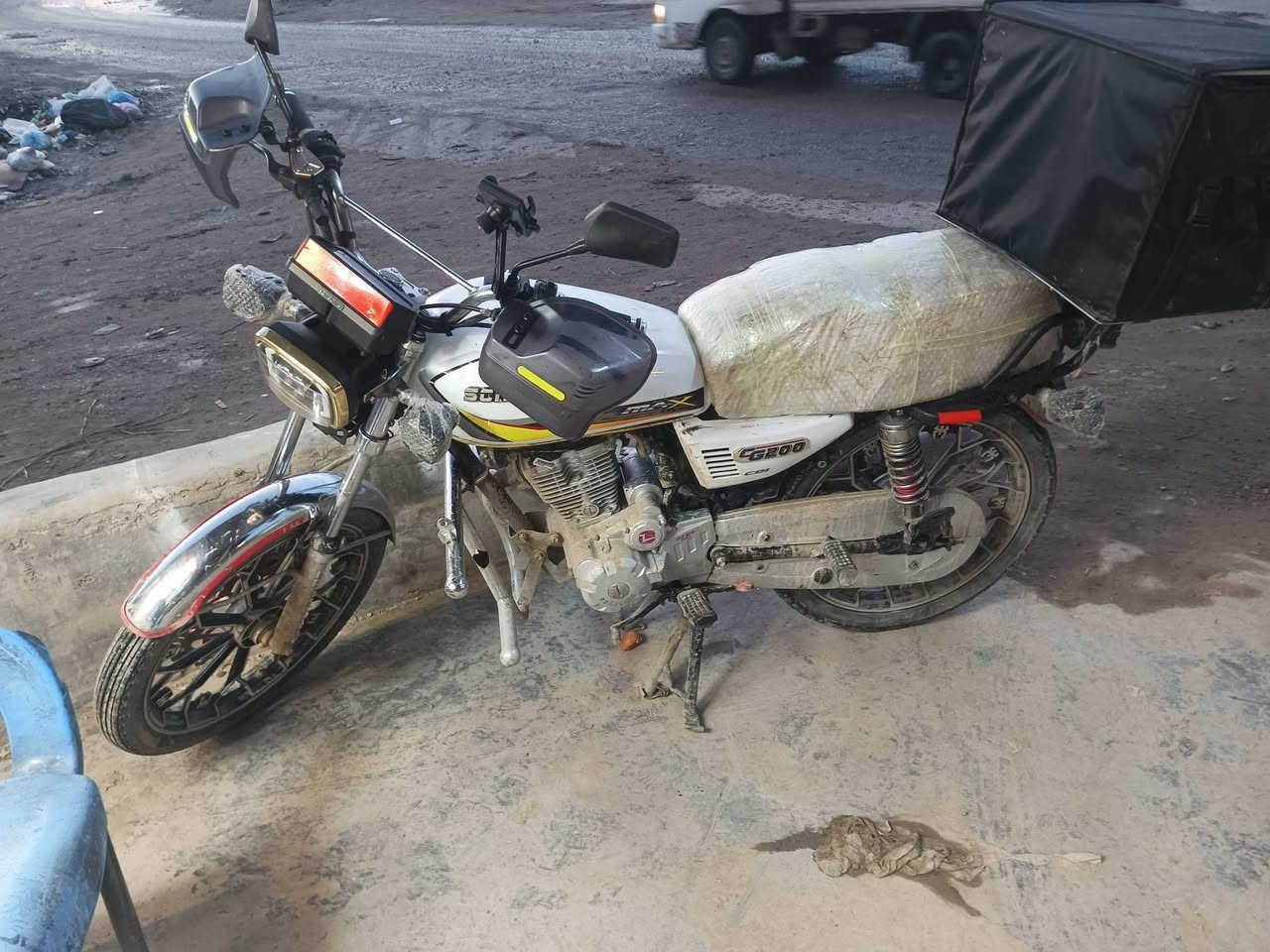 السلام عليكم دراجه ايراني موديل 25اوراق دراجه ماناقصها شي كامله بصمات عدد 2تشغيل عن بعد المكان هور الباشا التاجي السعر700وبيها مجال ***********
