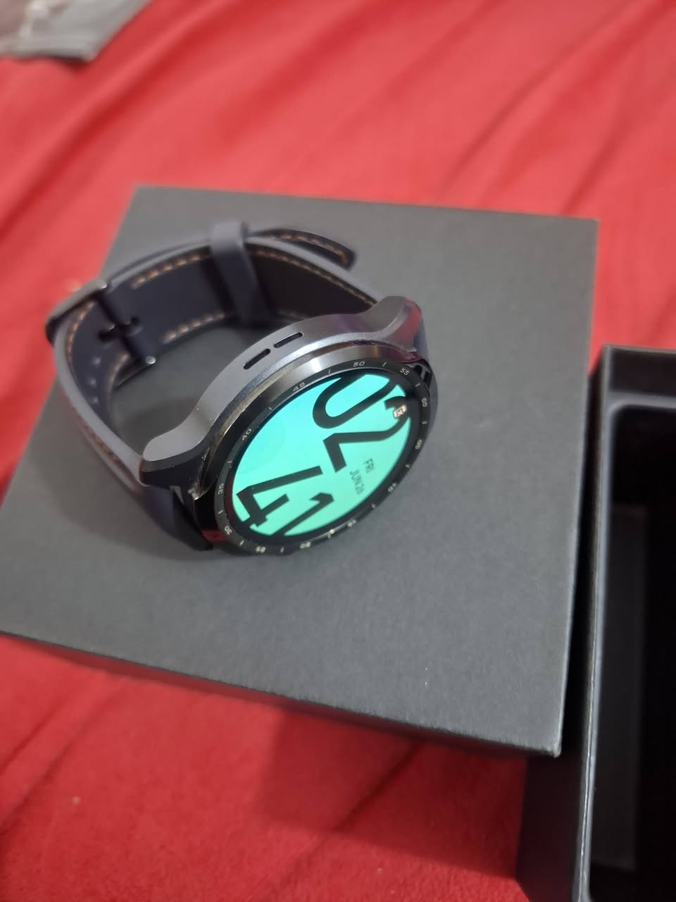 ساعة ticwatch 3pro GPS   نظام Google OS  مواصفات فول تكدر تنزل عليها كل تطبيقات كوكل واتس اب تيك توك وكلشي نظافة ١٠٠% شخط مابيها كاملة للبيع ١٢٥ الف يوحد توصيل


**إذا كنت صاحب هذا الإعلان وتريد حذفه لأي سبب، رجاءا أرسل رسالة إلى الدعم الفني**