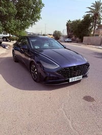 سوناتا 2021 ماشيه 75 الف   حادثه مثل مموضح 4 قطع وتكم وبداية قماره بار...