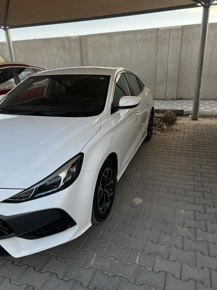 سيارة ( MGجيتي فايق) للبيع

الموديل 2024 

المواصفات 

التشغيل بصمة 

دخول ذكي 

فتحة سقف بانوراما 

مقاعد جلد 

مثبت سرعة 

كامرة خلفيه حساسات امامي خلفي 

- [ ] هاند بريك بصمه. اوتو ولد بصمه 

شاشة يدعم نظام الكاربلاي 

تحكمات في الاستيرن 

صرف الوقود اقتصادي 

لايت زينون ابيض بلادي 

حجم المحرك 1500 تنفس طبيعي 

ماشية 38 الف 

رقم السيارة اربيل عنوان السيارة البصرة 

للاستفسار عن السيارة وعن باقي التفاصيل على الرقم *********** واتساب فقط 

السعر 114وبيها مجال
