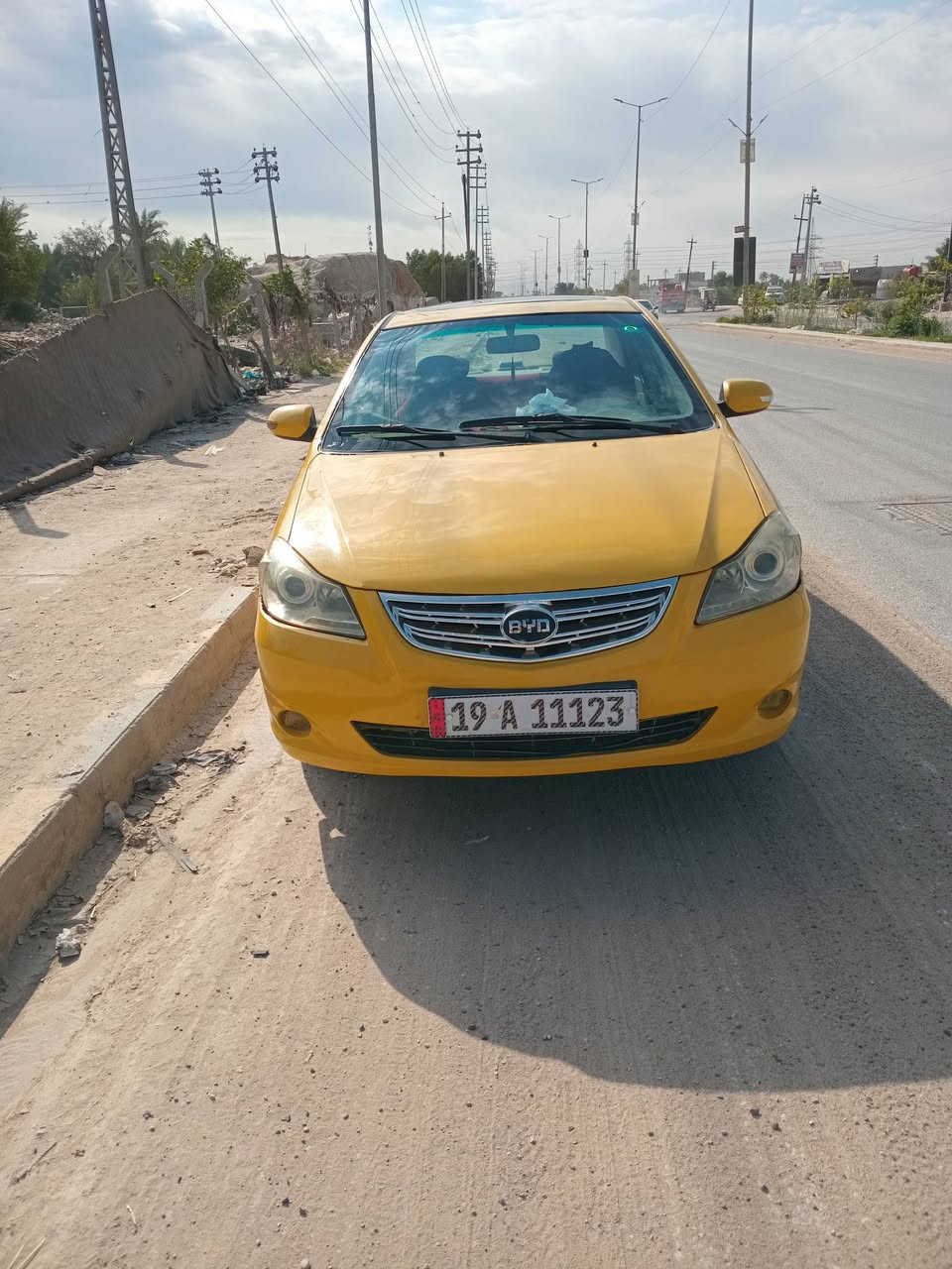 السلام عليكم بي واي دي ج٣ موديل ١٣ كربلاء كامله من جميع الامور باسمي السعر ٤٧ $ وبيه مجال مراوس بأوتوماتيك هم ترهم الشراي يتصل (***********)بي واتساب
