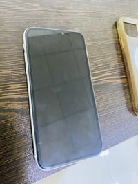 ايفون 11 • ١٢٨ جيجا • بطارية ١٠٠%