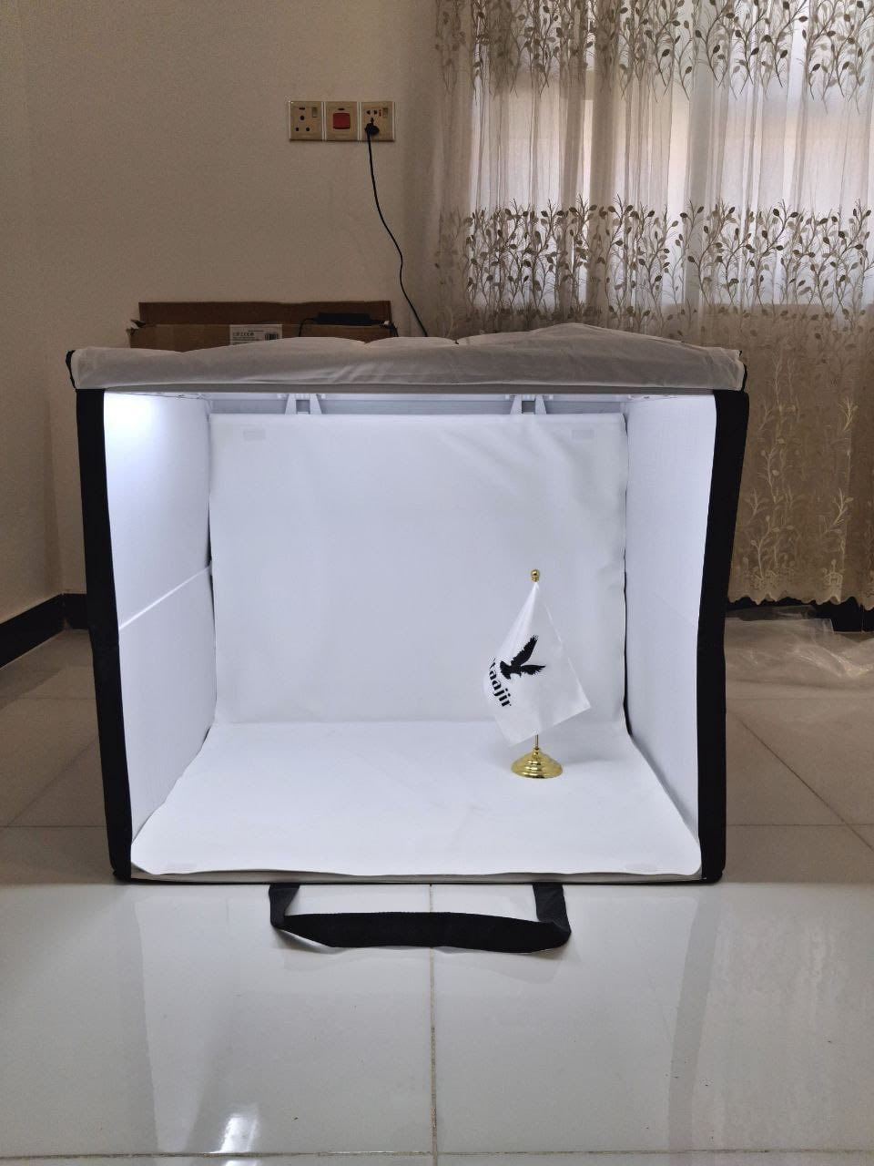 بوكس تصوير للمنتجات حجم كبير ماركة امزون كوالتي عالي تفتح كارتونته بيدك خلفيه بيضاء فقط سلم يتطبك
للحجز خاص او واتساب ***********
