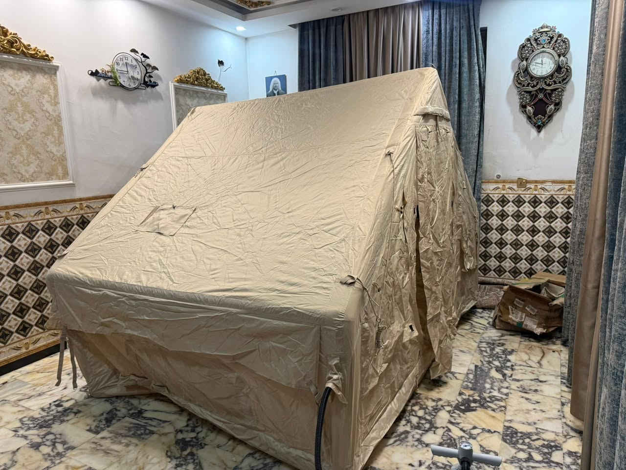 #متوفر خيمه  نفخ  ماركه اوربي  القياس طول 3متر والعرض 2متر وارتفاع  2متر  نوع القماش اكسفورد  ملحقات بمب يدوي جنطه وحبال وسكك


**إذا كنت صاحب هذا الإعلان وتريد حذفه لأي سبب، رجاءا أرسل رسالة إلى الدعم الفني**