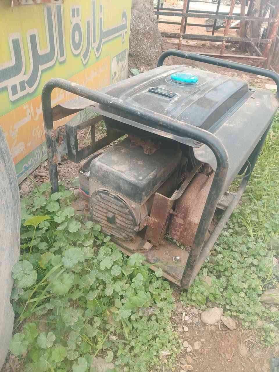 السلام عليكم مولد أقصى 8كيڤي غاز بانزين العنوان المقدادية للتواصل ***********
