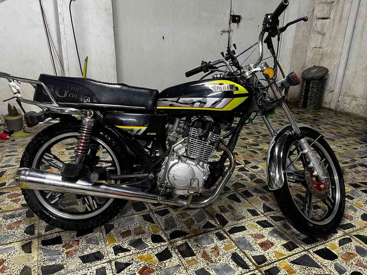 السلام عليكم سنونك موديل 2023 مكينه كفاله دهن ادير اله امزويل عليه ادامه كامله تايرات دبلات شغاله سلف وهندر بيه نقوصات بسيطه سعره 400 مكاني بغداد حي قاهره


**إذا كنت صاحب هذا الإعلان وتريد حذفه لأي سبب، رجاءا أرسل رسالة إلى الدعم الفني**