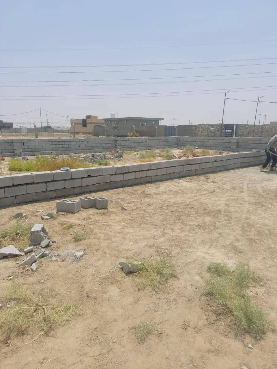 قطعتين زراعي للبيع مستعجل كل قطعه مساحتها ٢٠٠م متجاورتان  المكان جدا مميز  قرب حي الطيارين قريبات إلى الشارع العامم
لها ثلاث طرق أولها على عرصات حيدر ابن حجي هندي 
والثاني جوه جسر النجف كانما طالع للحمزه الجسر الأول يم الخزاعل والثالث على التقيه   سند ٢٥ سند٢٥ 
هذا رقمي
***********
